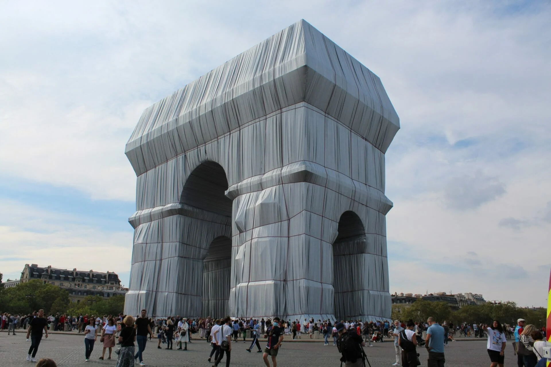 Arc de Triomphe Wrapped | The extraordinariness of the ordinary