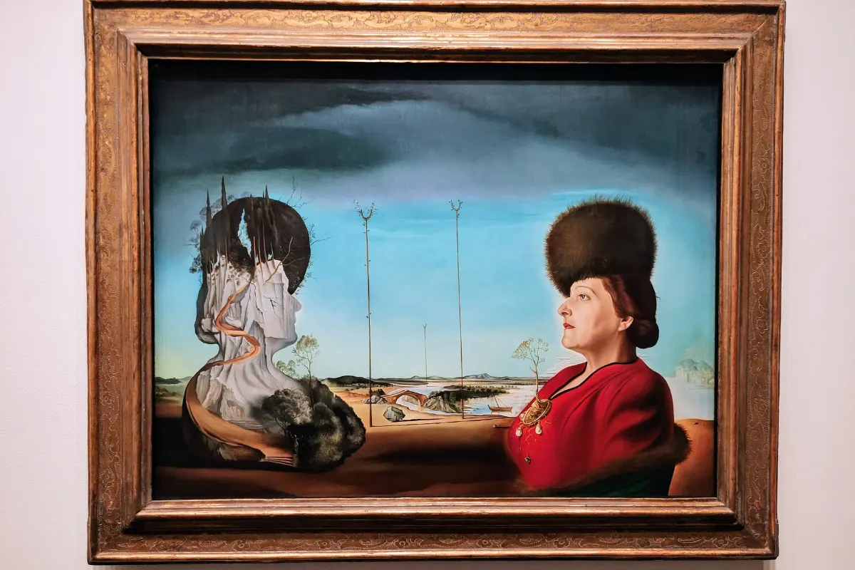 The Portrait of Madame Isabel Styler-Tas is an example of Dalì's paranoic-critical method