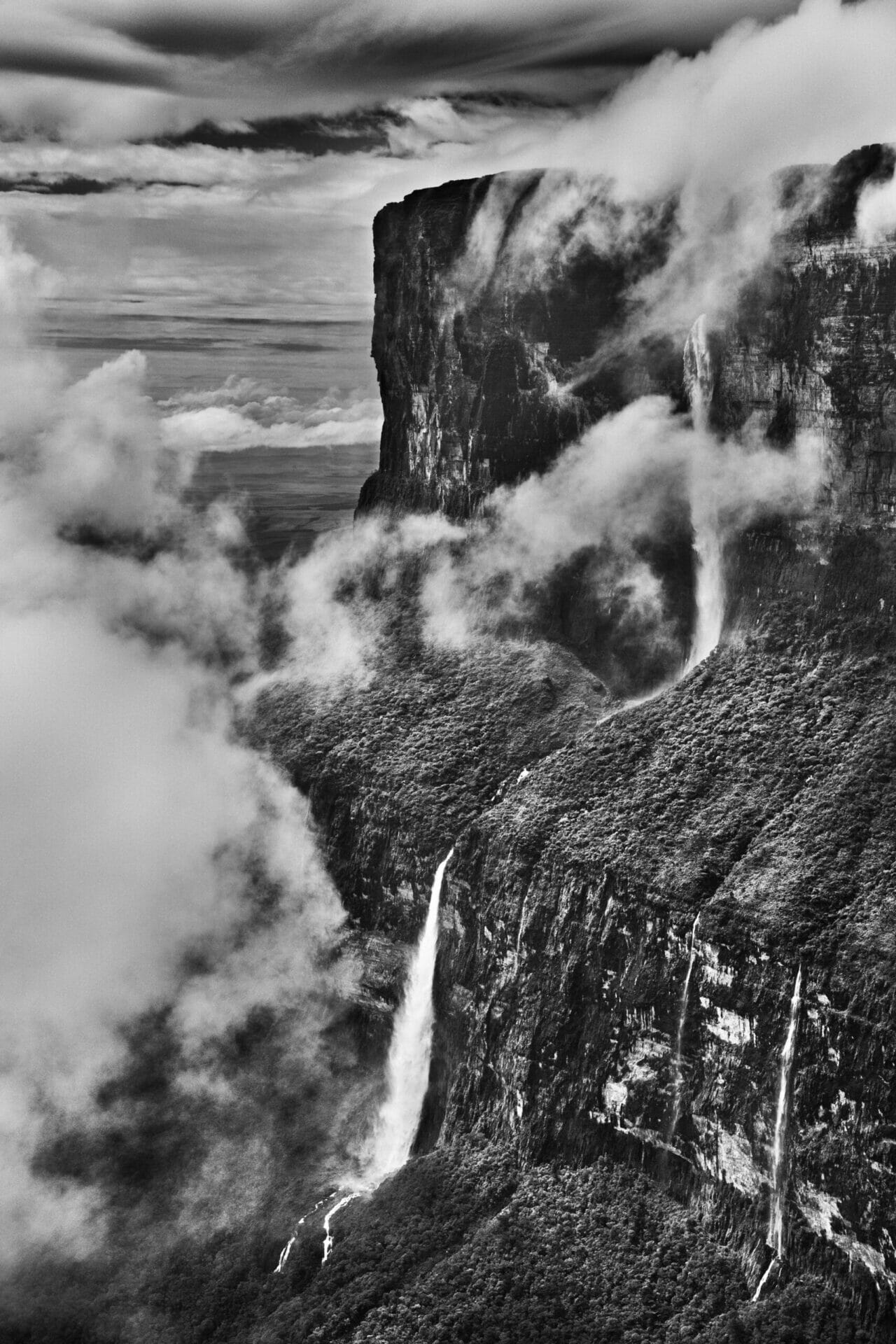 Photography of Mount Roraima taken by Salagado in 2018 in Brazil