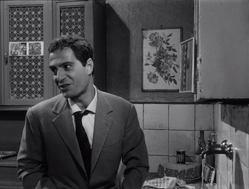 Nino Manfredi in a scene from the movie "The Employee" (1960)